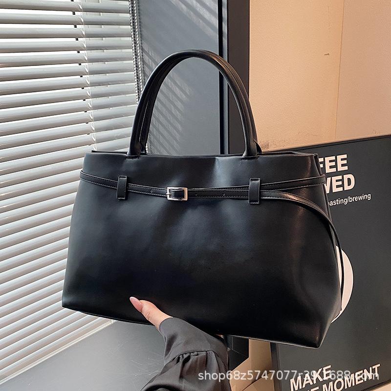 2025 Winter New Korean Version Trendy Large-capacity Hand-held Fashion Casual Tote Bag Shoulder Bag Feeling Large Bag Armpit Bag