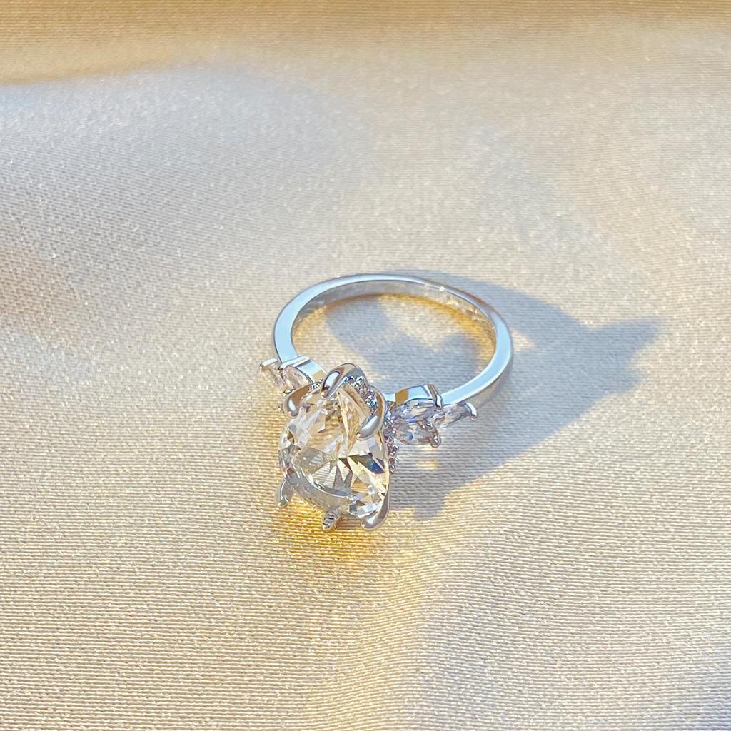 New Fashion Large Zircon Ring 2026 Trending New Index Finger Crystal Rings For Women Jewelry Accessories Gift Anel Bague Anillos