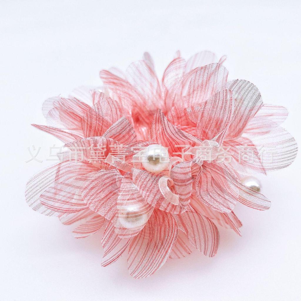 Kinder-Haargummi mit Perlenblume - Schonend zum Haar, Perfekt für Bühnenauftritte und niedliche Hochsteckfrisuren.