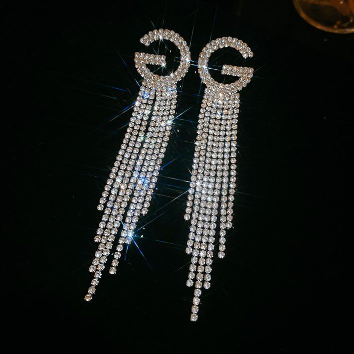 

Шикарные европейские и американские серьги с кисточками - Звездный стиль, Высококлассный и Драматичный дизайн