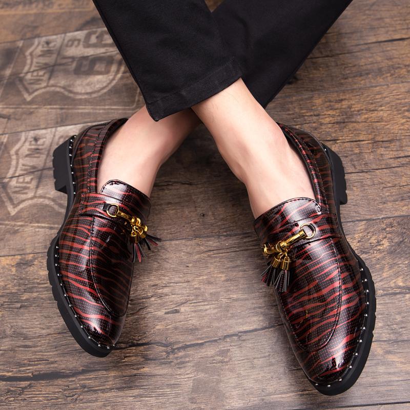 Fashion Men's Genuine Leather Shoes Printed Fashionable Men's Business Shoes Groom's Wedding Shoes Luxurious Formal Shoes Red Loafers