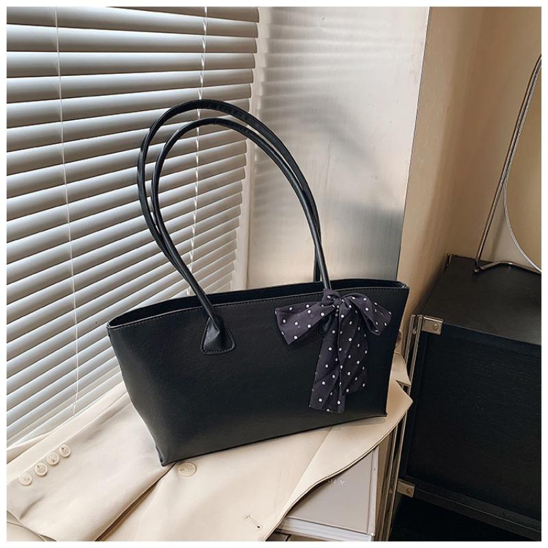 Fashion New Simple Personalized Texture Portable Underarm Bag Women's Solid Color Versatile Commuter Shoulder Bag