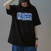 NewJeans x Hiroshi Fujiwara Kollaborations-T-Shirt VER.3 (SCHWARZ)