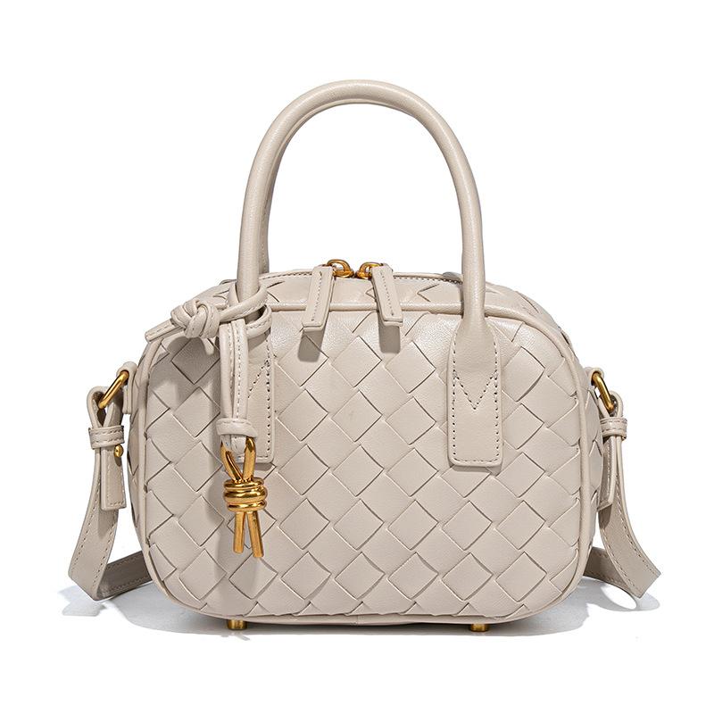 

Изысканная и универсальная сумка-подушка для боулинга, повседневная женская сумка, сотканная вручную сумка для фотоаппарата и сумка через плечо Niche на одно плечо