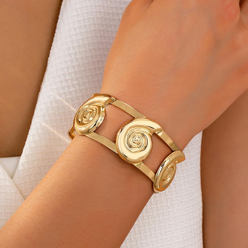 Fashion  Bracelet For Women Ladies