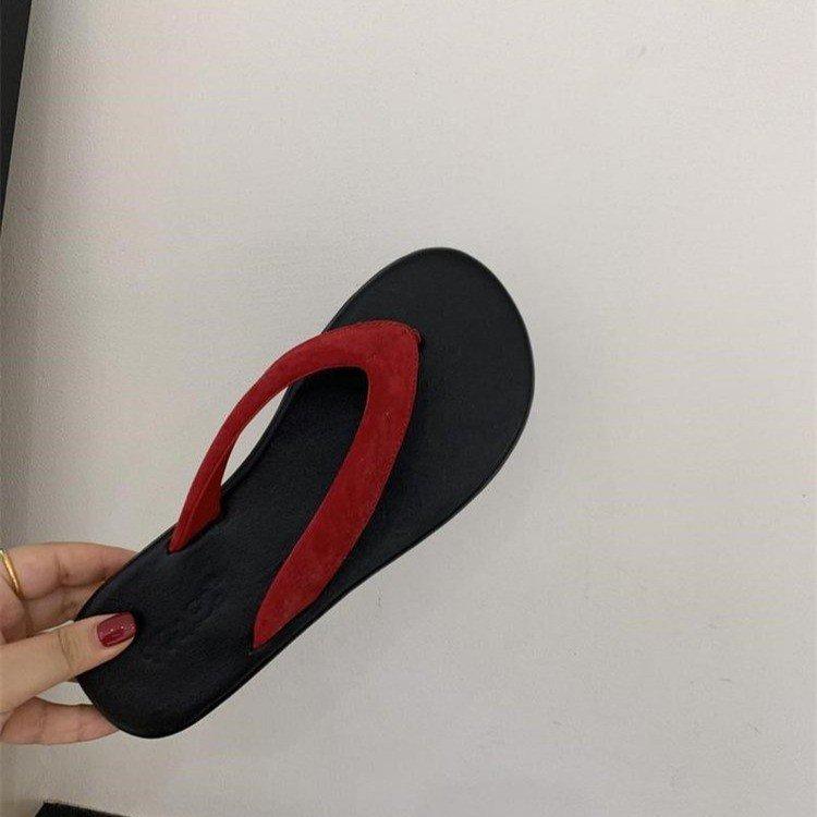 Casual flat-bottomed flip-flops slippers women's summer wear fashionable versatile beach sandals women's shoes