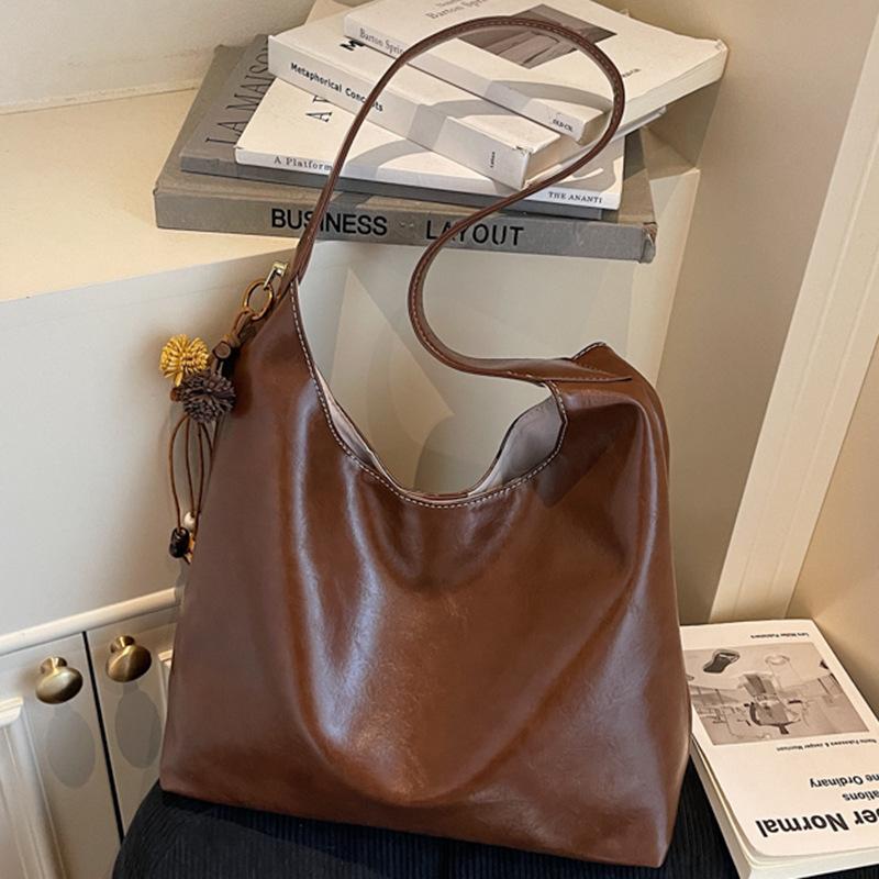 Lazy wind bag women's large-capacity new casual shoulder messenger bag high value simple commuter tote bag