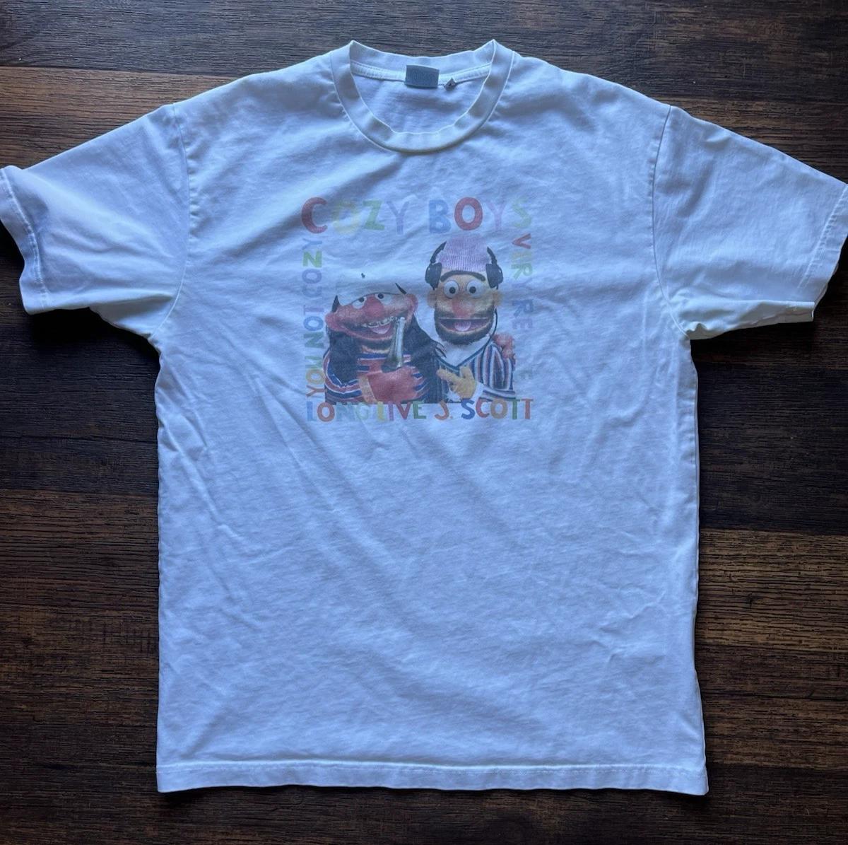 Men s Cozy World T-Shirt White Logo M Bert Ernie Cartoon Art City Streetwear L