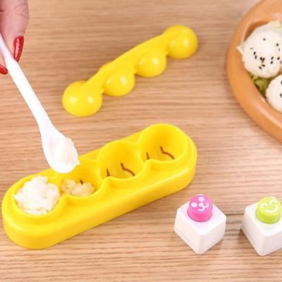 1 st DIY Söt Mini Ris Grönsaksrulle Form Kött 4 Boll Maker Sushi Onigiri Verktyg Livsmedelsklass PP Material Kökstillbehör
