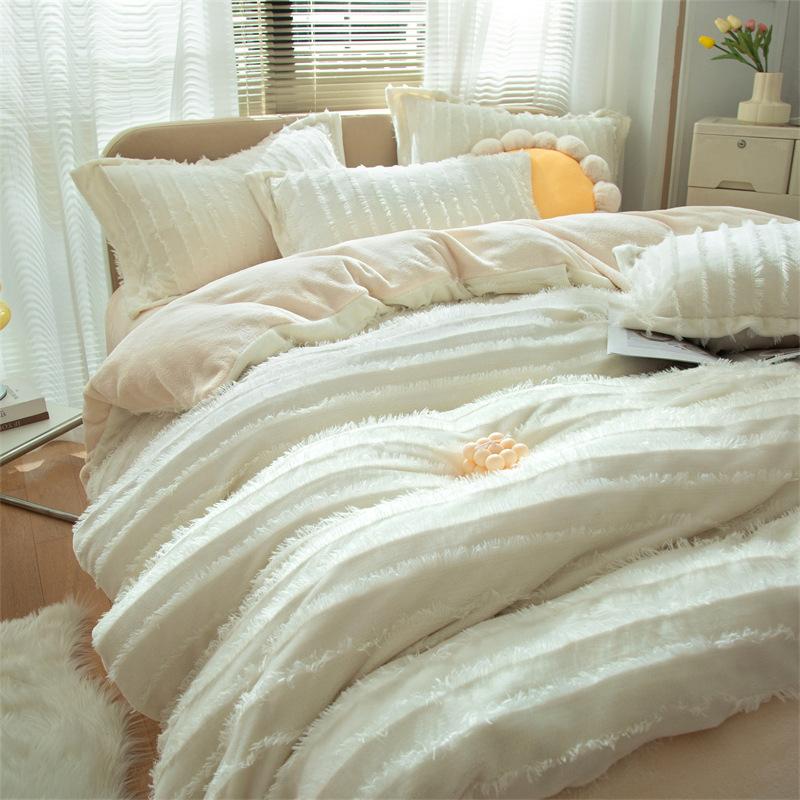 Winter Cut Milk Velvet 4-Piece Set Thickened Warm Coral Velvet Bedspread Quilt Cover Solid Flannel Bedding