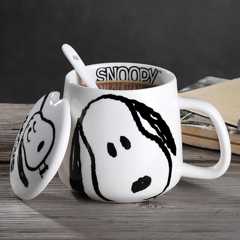 Snoopy Ceramic Coffee Mug with Lid and Spoon