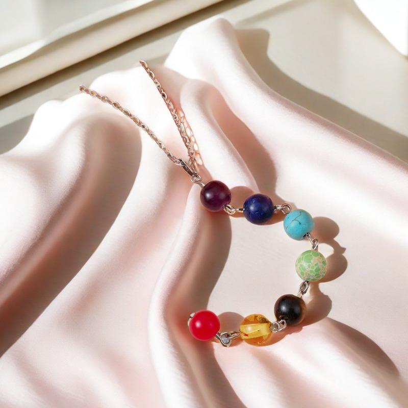 Collier Pendentif en Pierre Naturelle Sept Couleurs pour Femmes - Chaîne de Cou Élégante pour le Yoga et Accessoire de Clavicule