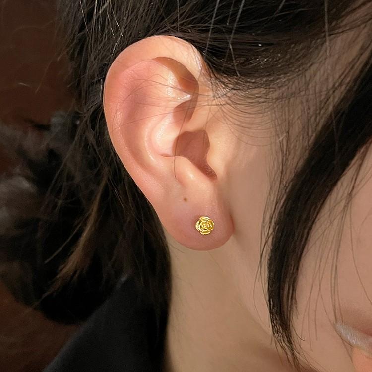 Small rose flower stud earrings women's niche design sense personalized earrings light luxury high-end temperament earrings
