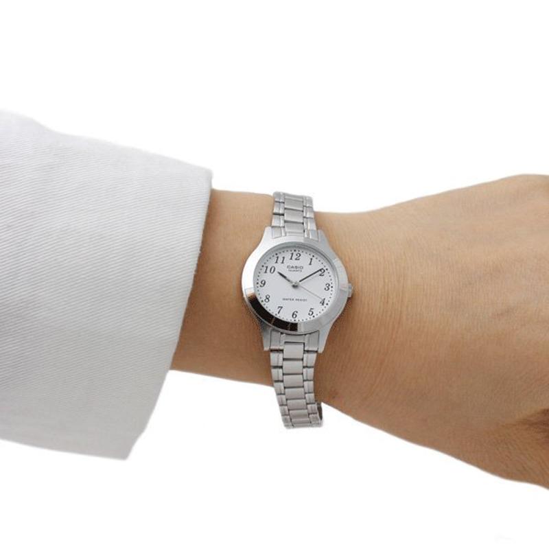 Casio Standard Series Fashion Business Retro Versatile Classic Pointer White Dial Waterproof Quartz Movement Stainless Steel Strap LTP-1128A-7B