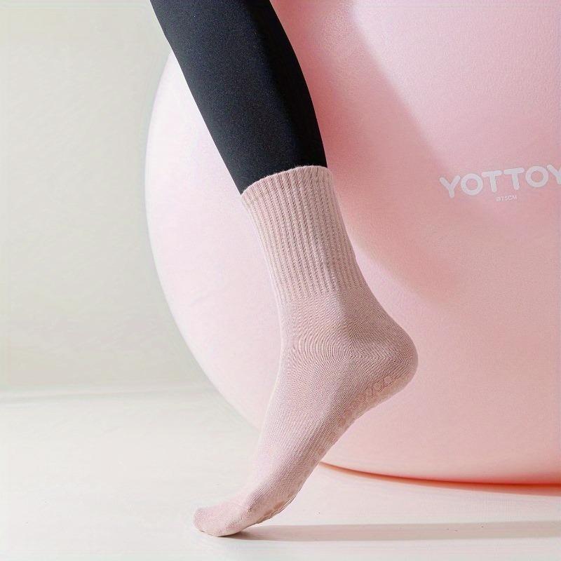 Yoga Pilates Non Slip Socks with Grips for Women (4 Pairs) Non Skid Gripper Crew Socks for Yoga Hospital Pilates