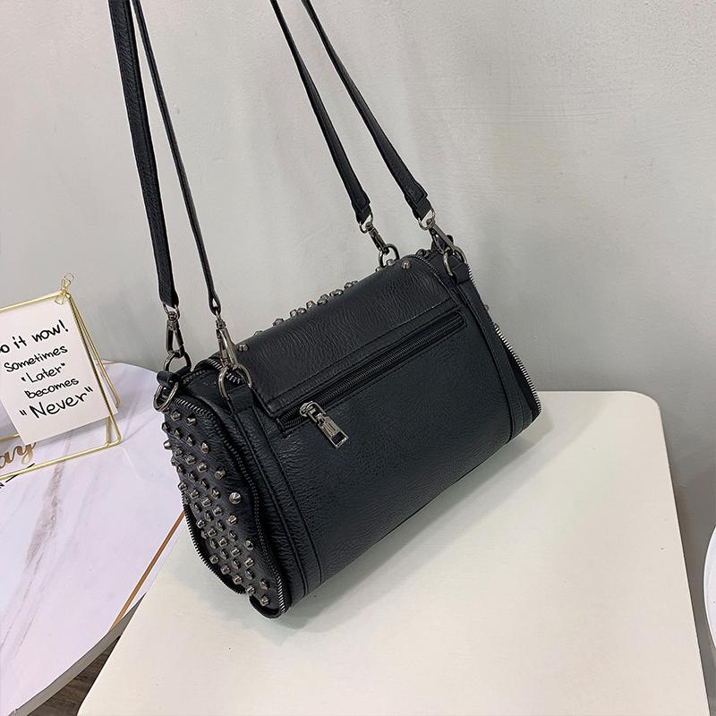 Sexy Niet Schulter Taschen Weibliche Luxus Designer Punk Schädel Gothic Stil Frauen Handtaschen Große Kapazität Messenger Taschen