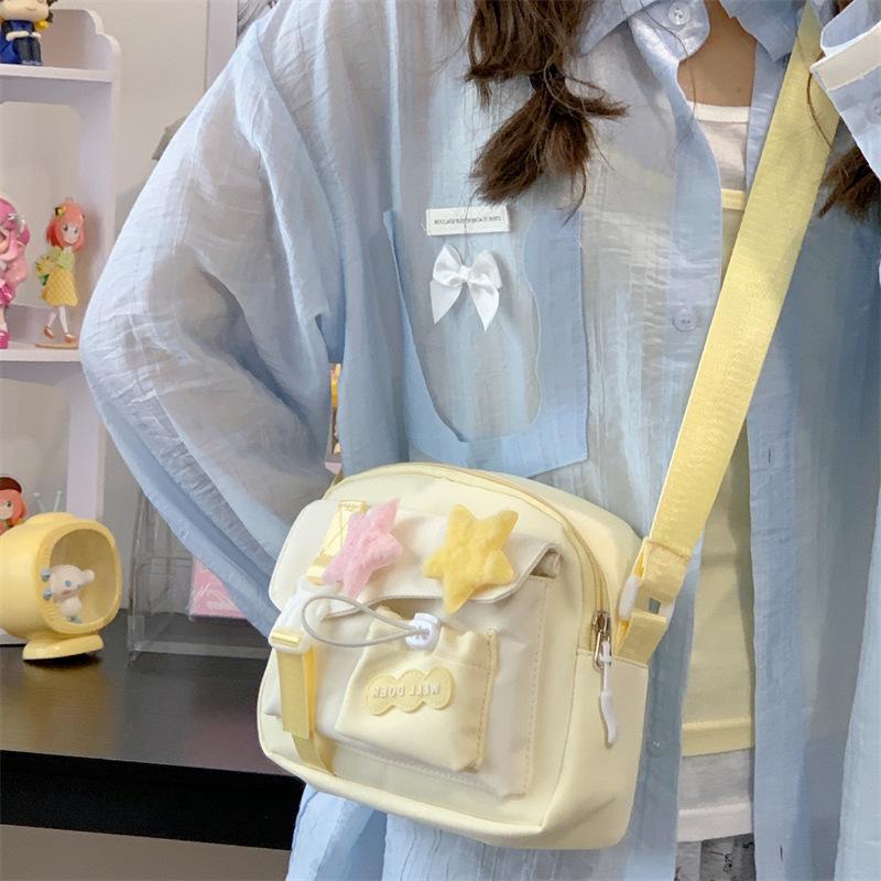 Sweet and cute girl messenger bag lazy wind shoulder bag high value mobile phone bag travel travel satchel