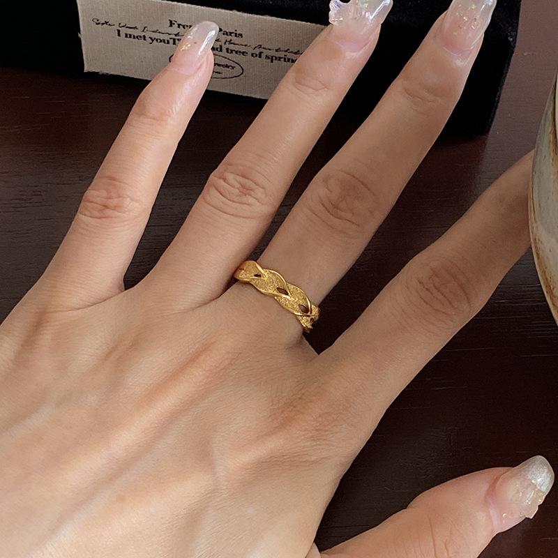 Fashion and High quality design chic rings for women New in wave shaped brushed Ring suitable for daily jewelry gifts
