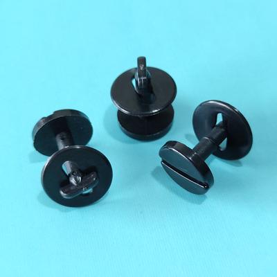 Acessórios para interiores – Fechos automáticos e clips