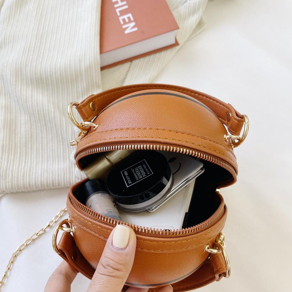 2024 Trendige Damen Basketball Umhängetasche im Western-Stil: Vielseitige, stilvolle, kleine runde Tasche