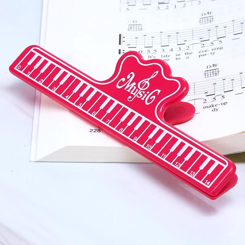 Piano Music Clip: Multi-Functional Large Staff and Note Holder