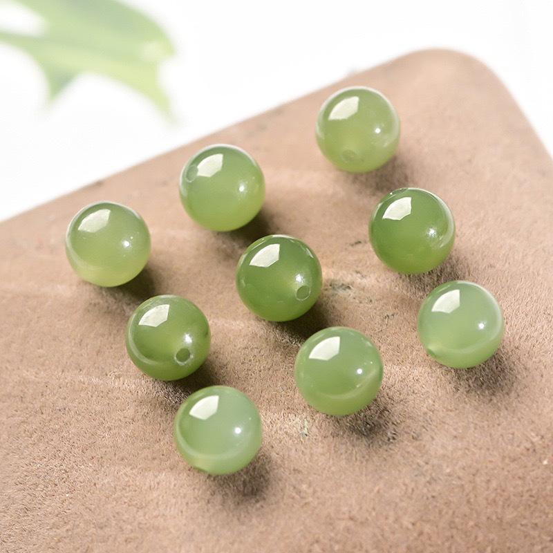 Hetian Jade Qinghai Clear Green Round Beads – High Ice Quality, No Impurities or Cracks.