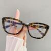 Fashion Anti-Blue Light Cat Eye Glasses Simple Frame Eyeglasses for Women and Men Ultra Light Unisex Transparent Eyewear
