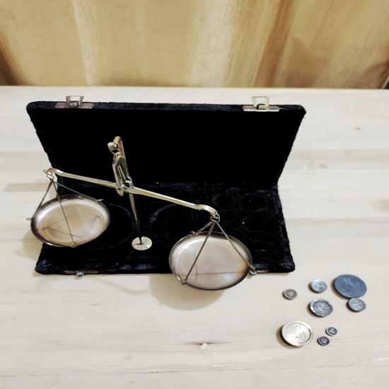 Nautical Brass Weighing Scale For Office Decor, Judge Gift Ideas, Decorative Scales, Collectible Item, Christmas Gifts, New Year Presents