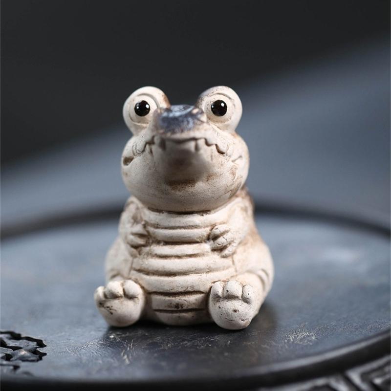 Exquisite Resin Tea Pet Elegant Tea Pet Sculpture Perfect for Tea Shops