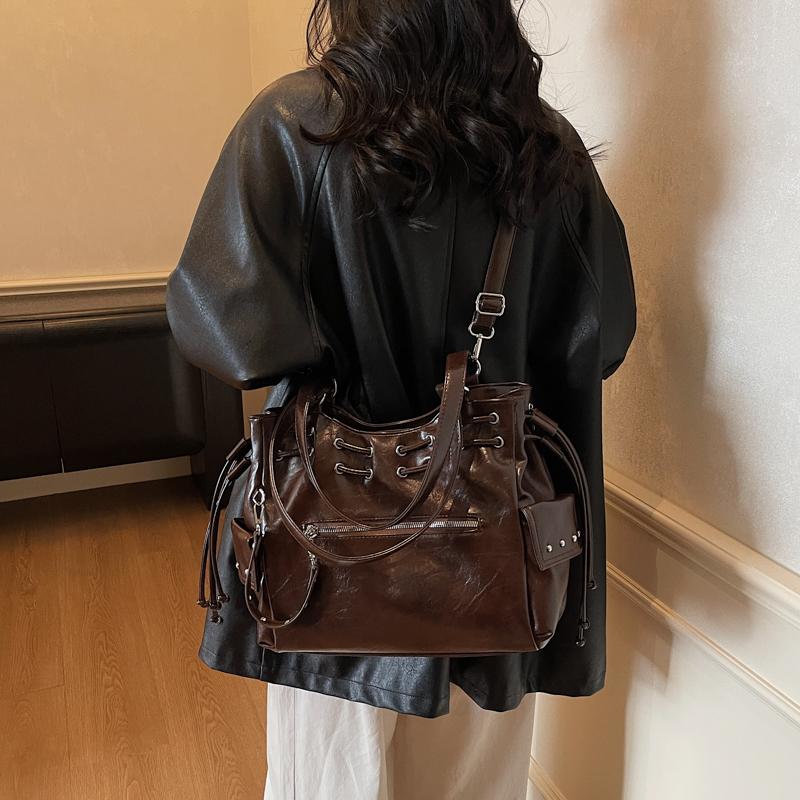 Trending Drawstring Backpack Multi-pocket Leather Bag Stylish Shoulder Bag for Women