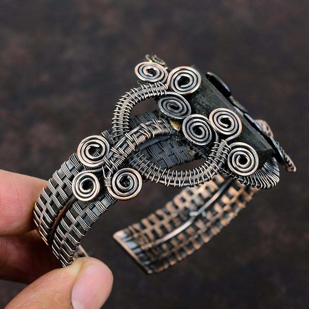 Brățară Manșetă Brută Turmalină Neagră Înfășurată cu Sârmă de Cupru Brățară Reglabilă Brățară Handmade Bijuterii din Cupru Cadou Pentru Mamă