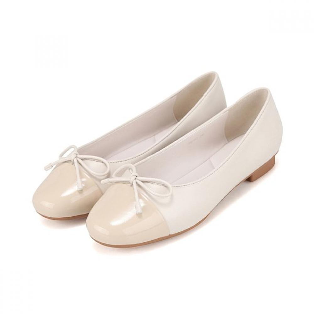 Barbara Lambskin Enamel Combi Ribbon Flat 1.5cm Bbj182iv 225mm