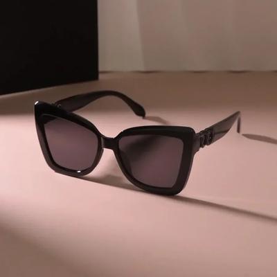 Klassieke Vierkante Zonnebril Mode Vrouwen Mannen Retro Stijlvolle Bril Casual Minimalistisch Vrouwelijk Mannelijk
