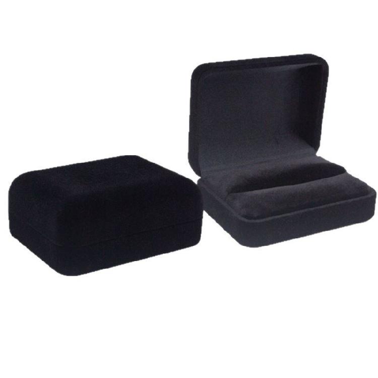 Elegant Velvety Finish Plastic Jewelry Case Ideal For Wedding Jewelry Display Offering Secure And Luxurious Protections