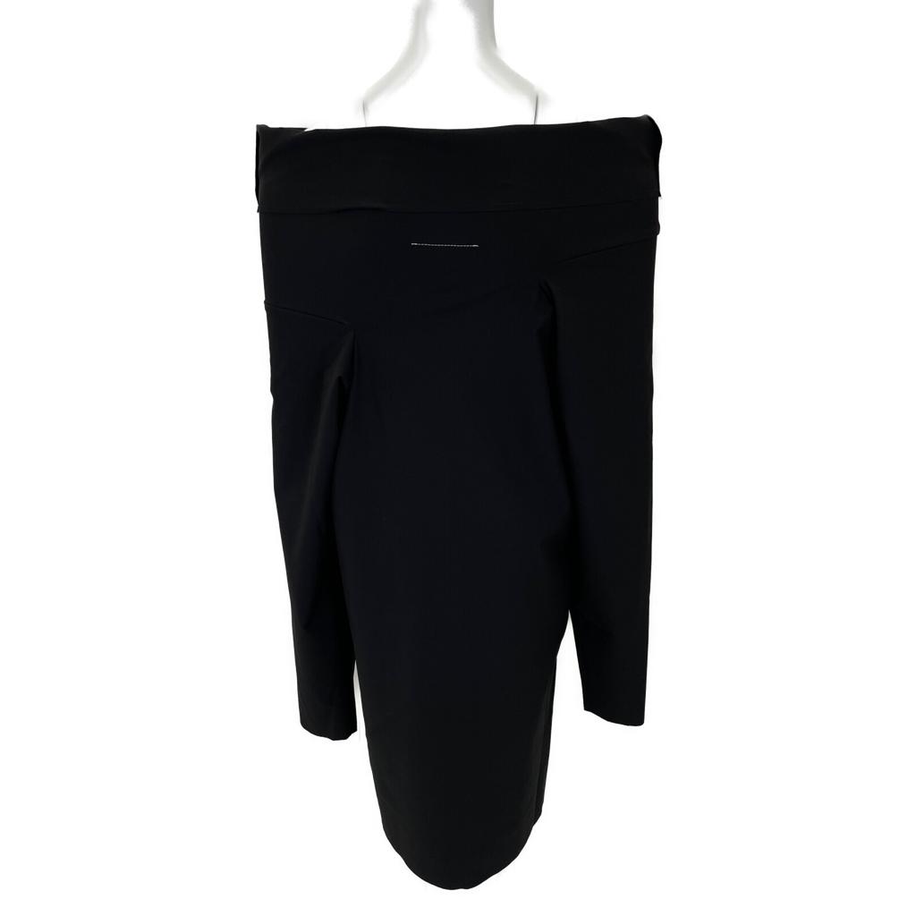 MM6 22 year old S62CT0214 Black wide neck mini dress dress 38 blackUsed