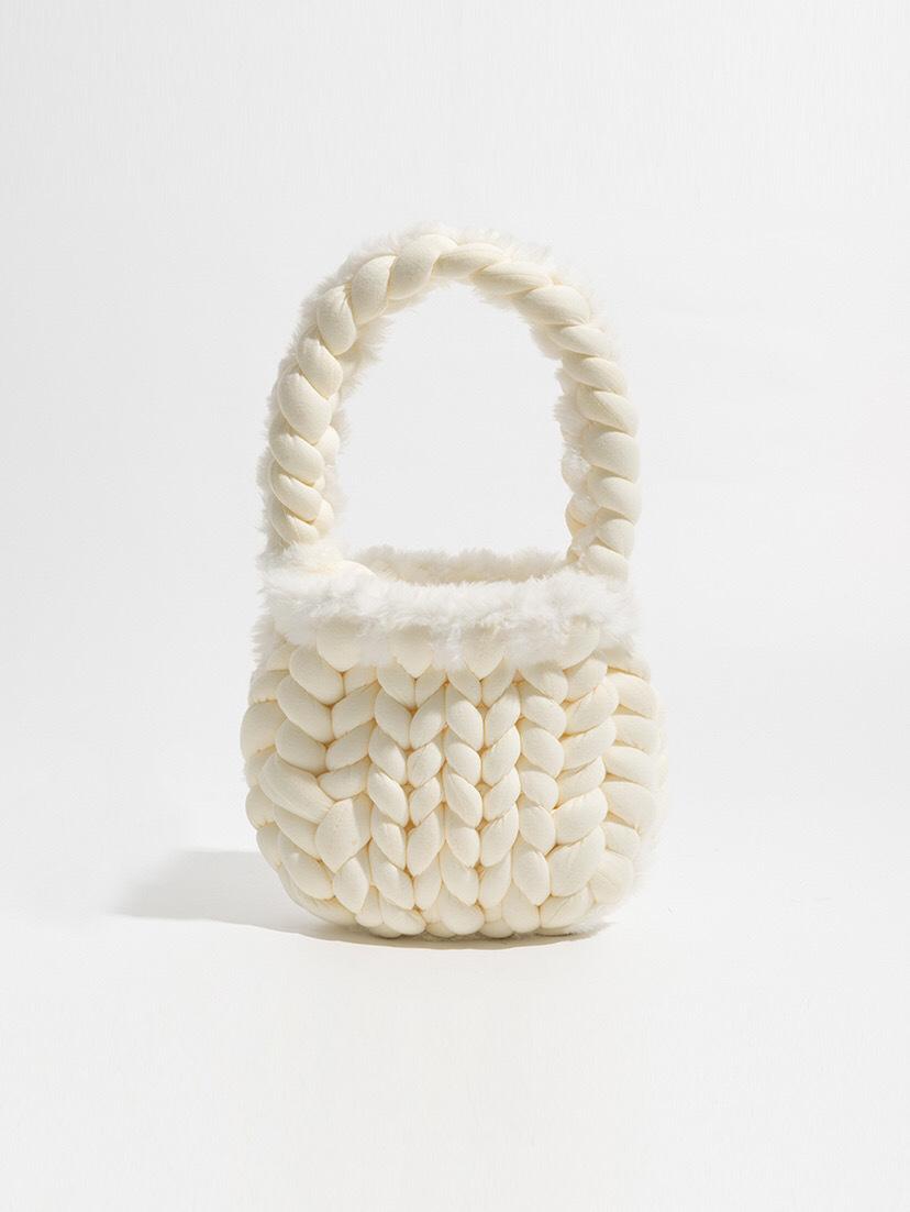 

2024 женские сумки ручной работы, нишевый дизайн, популярные новые модели 20*8*21 белый