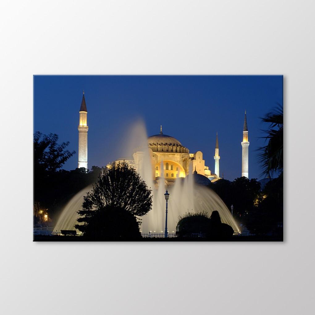 

Вечерний стол в соборе Святой Софии