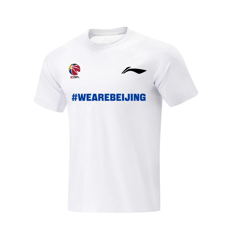 

Li Ning Серия CBA Баскетбол Удобная Простая Универсальная Влагоотводящая Спортивная Футболка с Принтом Букв Круглый Вырез Короткий Рукав AHSVE61-2WEAREBEIJING L