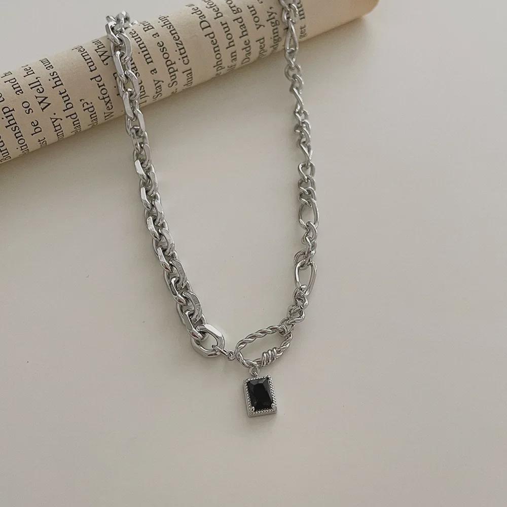 Women's Titanium Steel Clavicle Necklace, Black Diamond, Minimalist Design, Versatile Cold Style