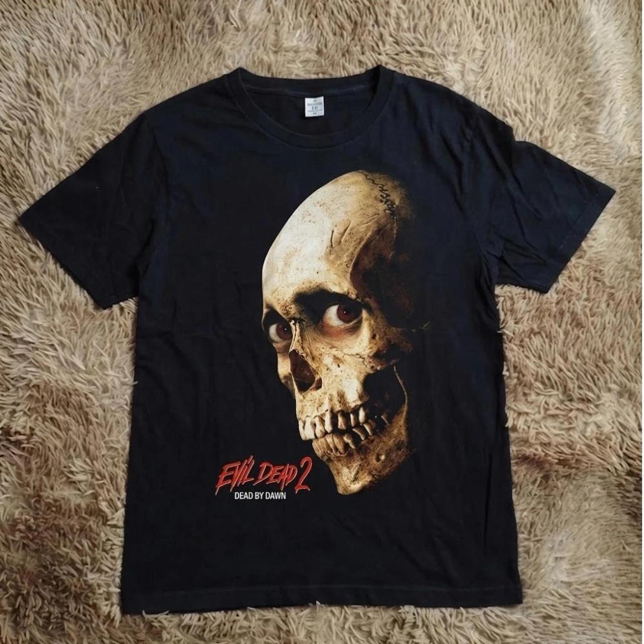 Evil dead 2 Horror graphic tshirt, vintage movie shirt L