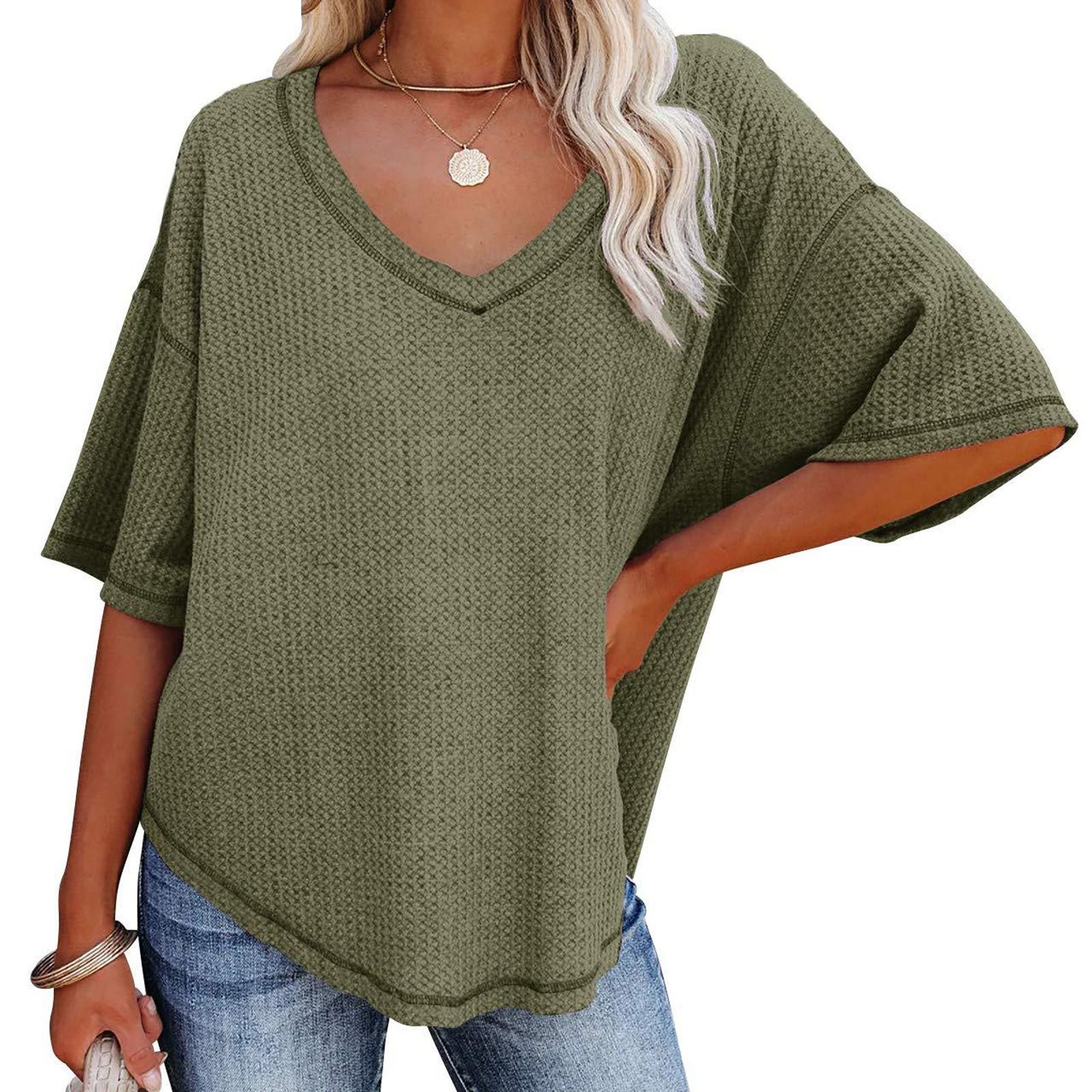 Женская мода с v-образным вырезом — фото 3