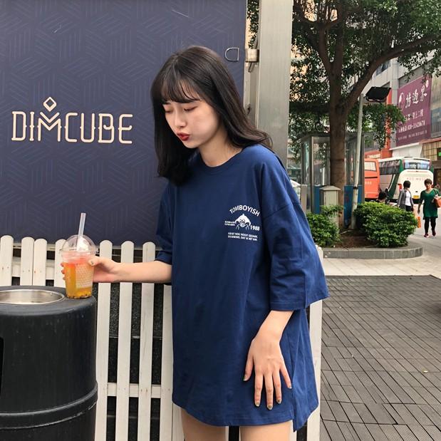 Summer New American Retro Print ort Sve T-irt Women's Loose Fit round Ne Lacape Pattern Commute Sle Faionable