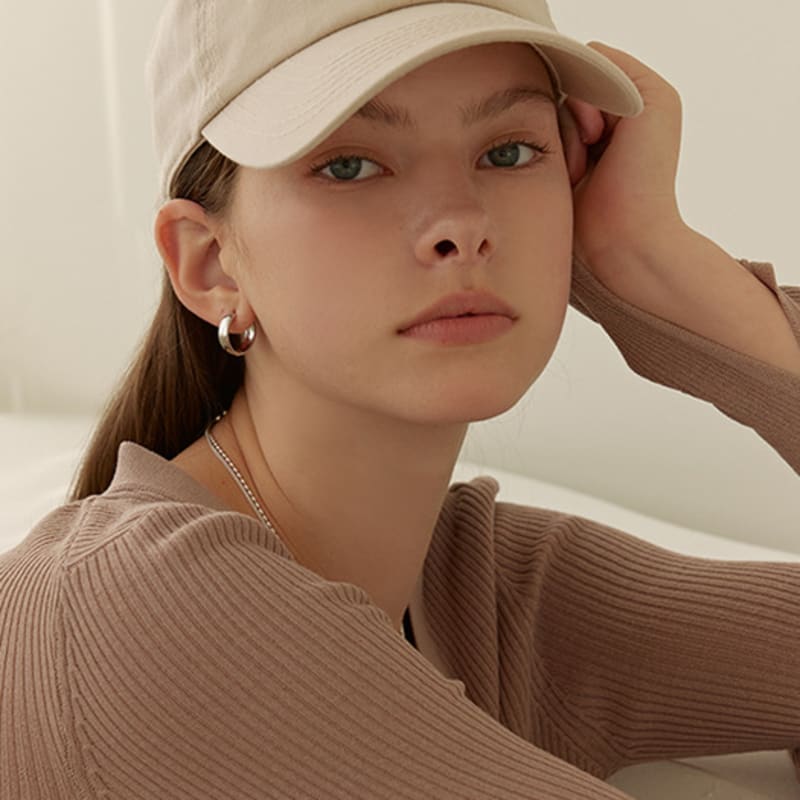 

Lewe Bold line hoop earring Gold Plated