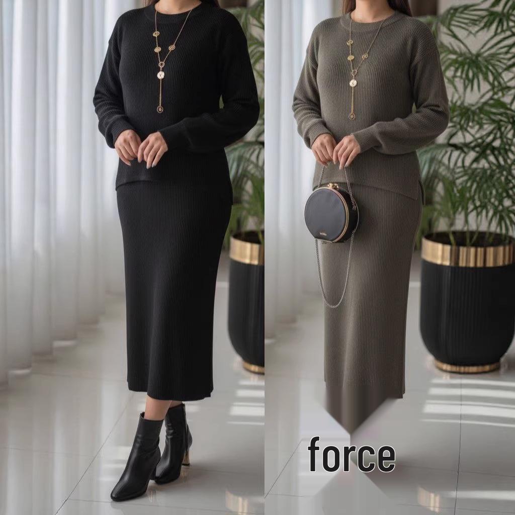 Autumn 2026 Women's Knit Sweater - Round Neck, Long Sleeve Fashion.