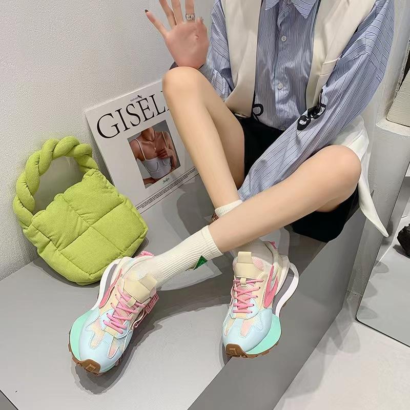 

Повседневная женская обувь для бега, окрашенные кроссовки на высоком каблуке, удобная подошва, модная женская обувь на платформе 39 розовый