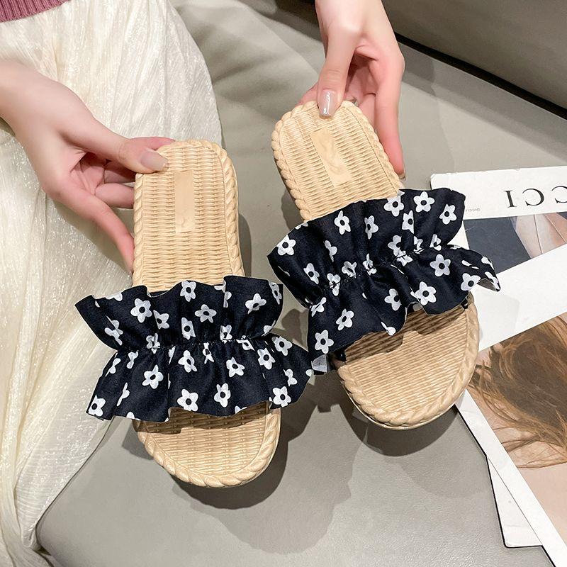 Fashion Outside On Beach Woman Slippers Flat Sandals Flowers Shoes for Women Clappers New Style Slides Sale 2025 Luxury Collection Shoe