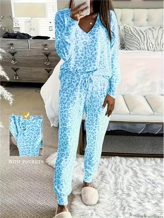European and American Plus Size V-neck Butterfly Print Long-sleeved Top & Pants Leopard Set.