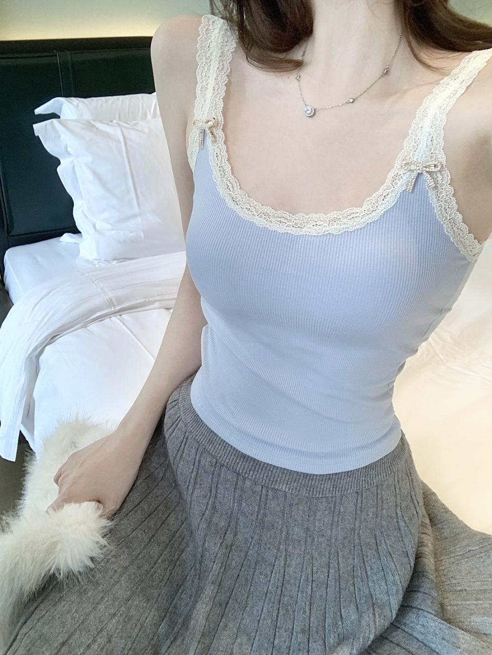 

Women s Slimming Lace Camisole with Padded Bust and Fixed Straps - Versatile, Sweet, and Spicy Style One Size синий