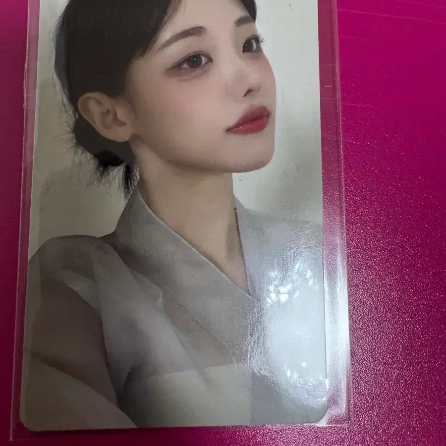 QWER Hina Hanbok weverse Yeongtong special gift photocard POB