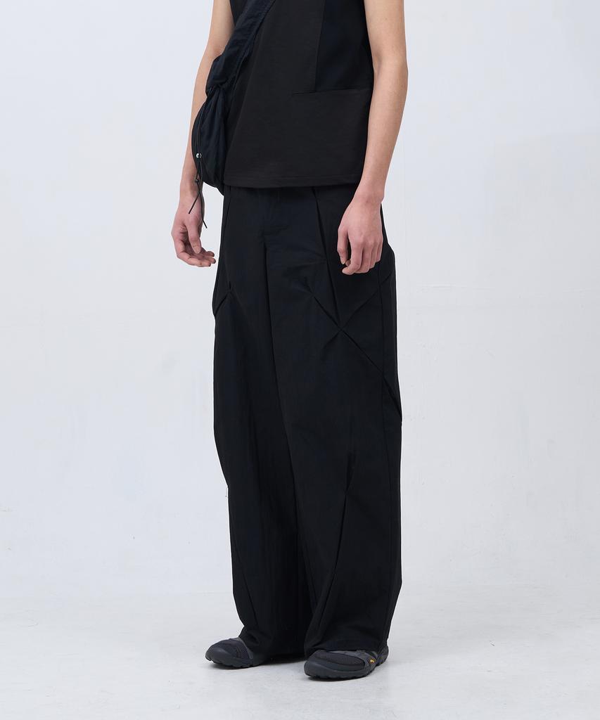 Kasakasa Pleated Curve Pants Black